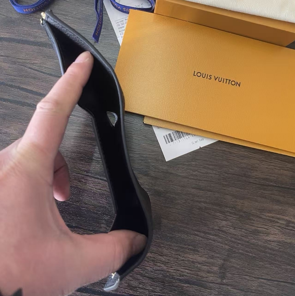 Louis Vuitton Victorine Wallet - Picture 8 of 10
